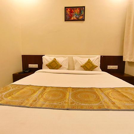 Hotel Veer Palace Near Udaipole Udaipur Dış mekan fotoğraf