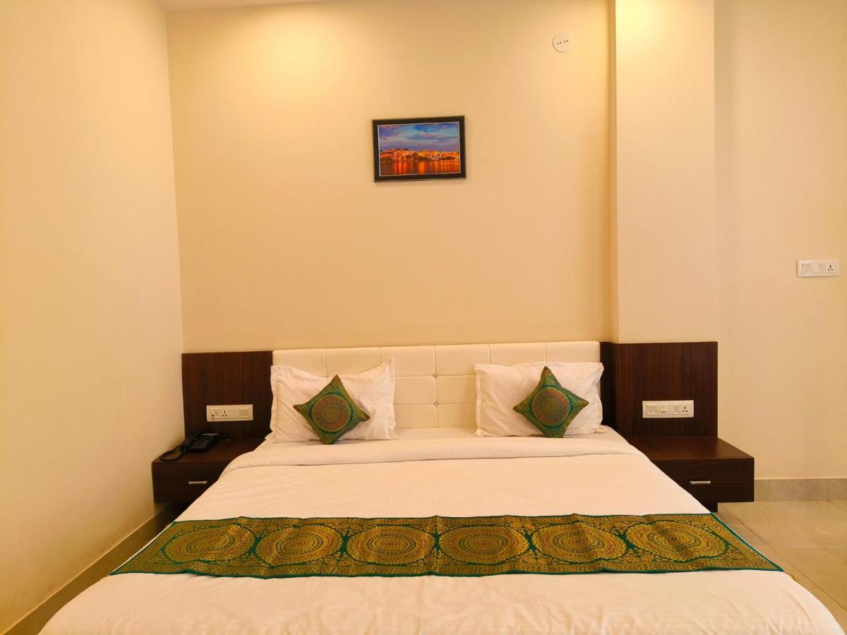 Hotel Veer Palace Near Udaipole Udaipur Dış mekan fotoğraf