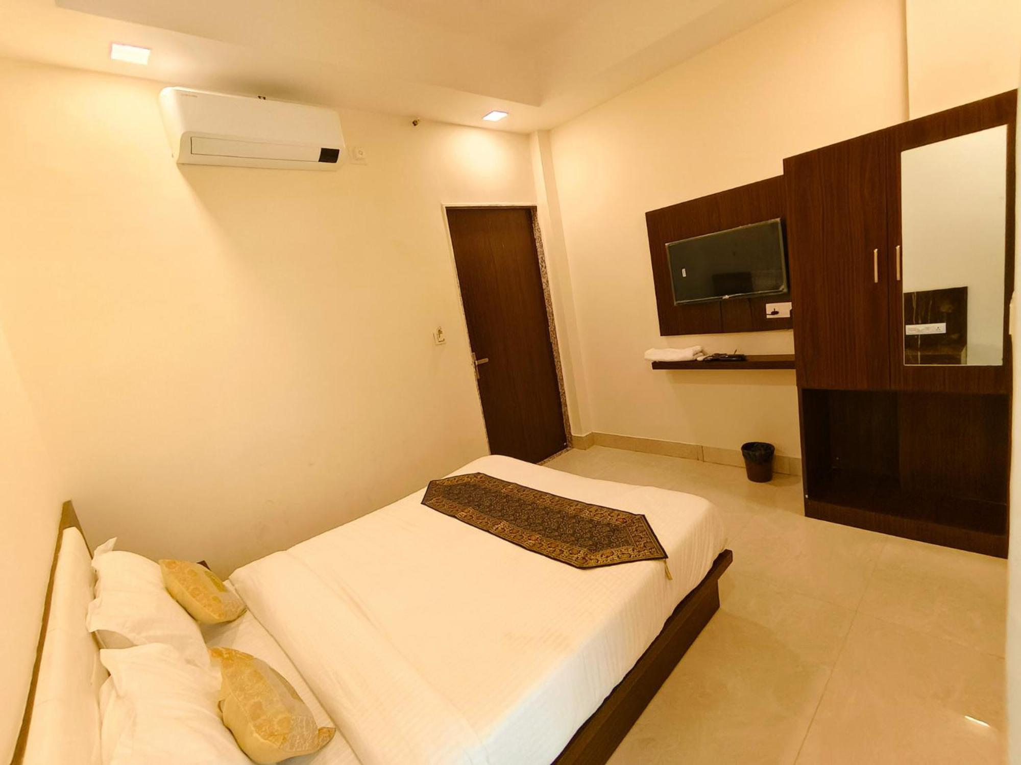 Hotel Veer Palace Near Udaipole Udaipur Dış mekan fotoğraf