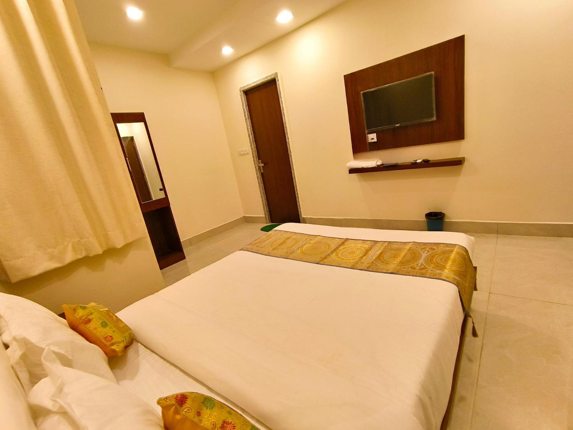 Hotel Veer Palace Near Udaipole Udaipur Dış mekan fotoğraf