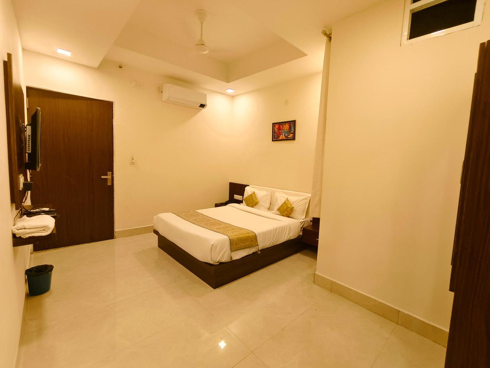 Hotel Veer Palace Near Udaipole Udaipur Dış mekan fotoğraf